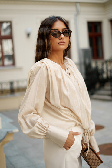 Mila shirt beige